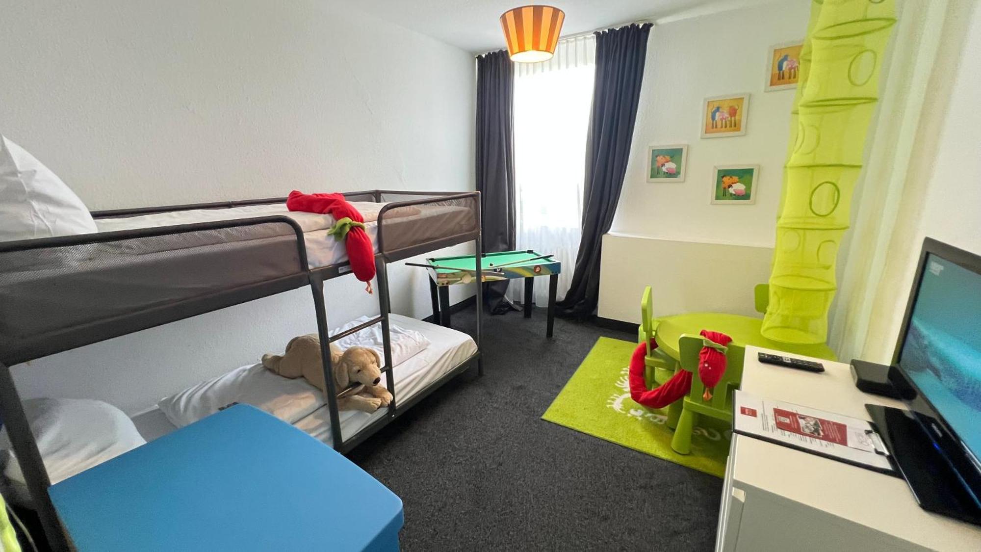 Hotel Medo Koeln Exterior photo
